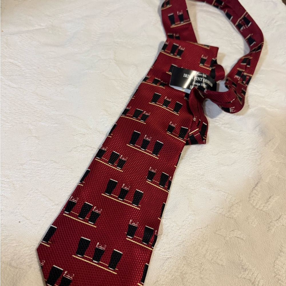 Irish Pint Designs Irish Pub Pattern Silk Tie
